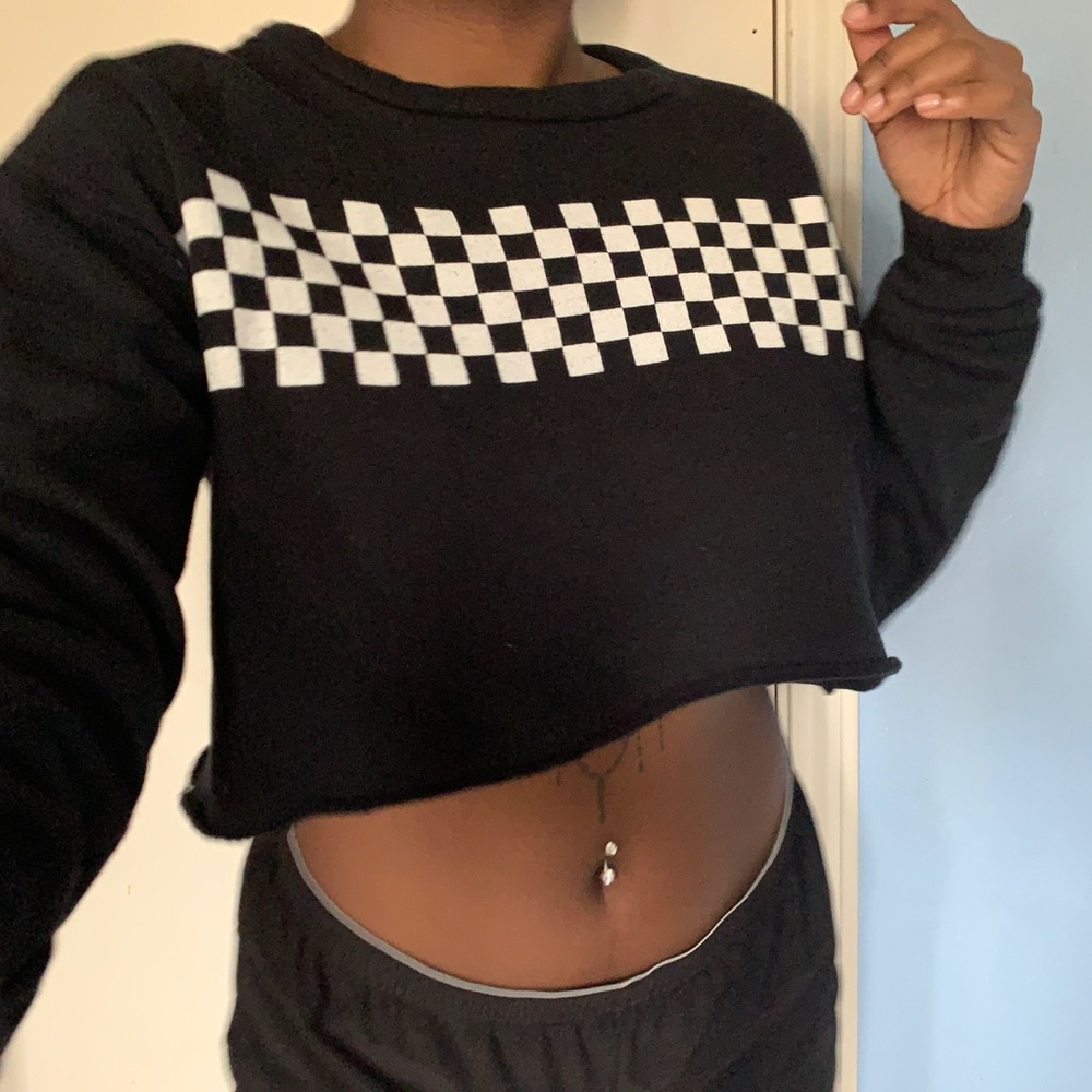 Long Sleeve Checkerboard Crop Top